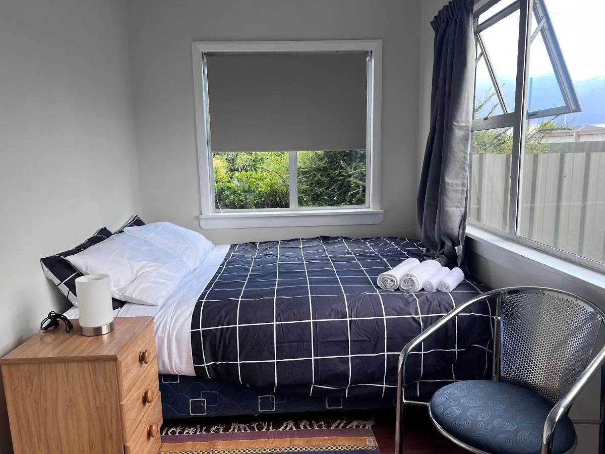 Peter'S Bach Villa Rotorua 0*,
