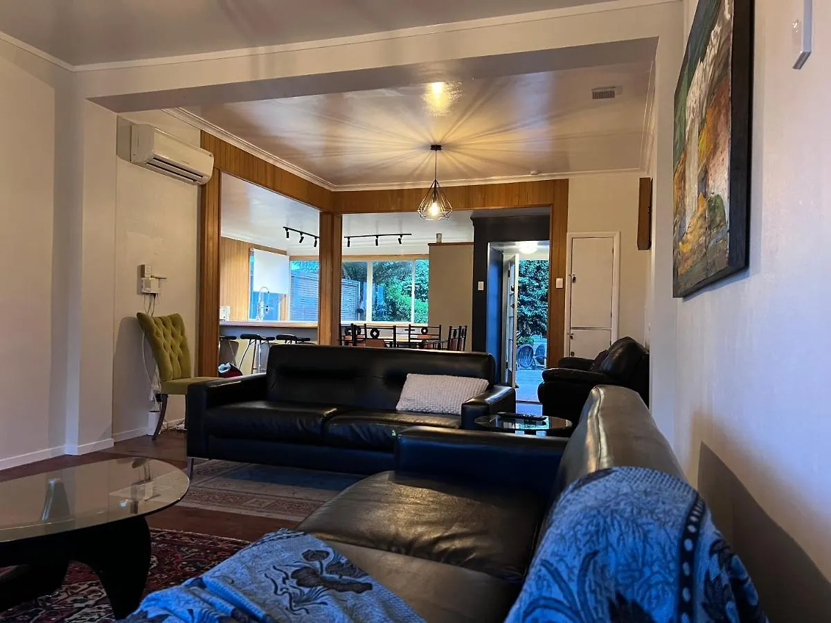 Peter'S Bach Villa Rotorua