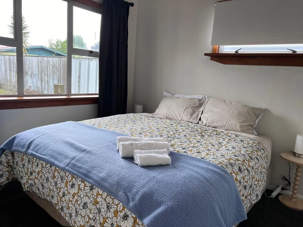 Peter'S Bach Villa Rotorua 0*,